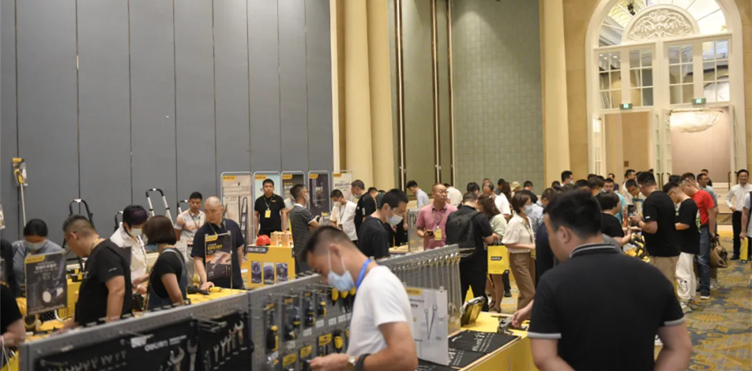 162804513364124978eT.jpg 202.jpg