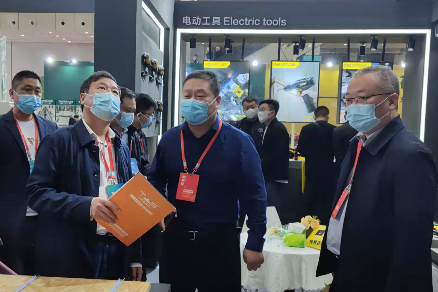 1634177075137621MXB2.jpg 19.jpg