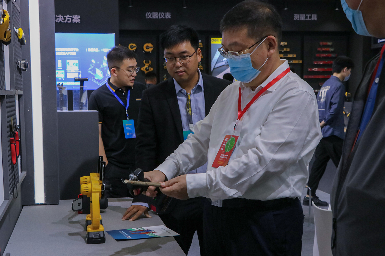 16341772875822963AeC.jpg 23.jpg