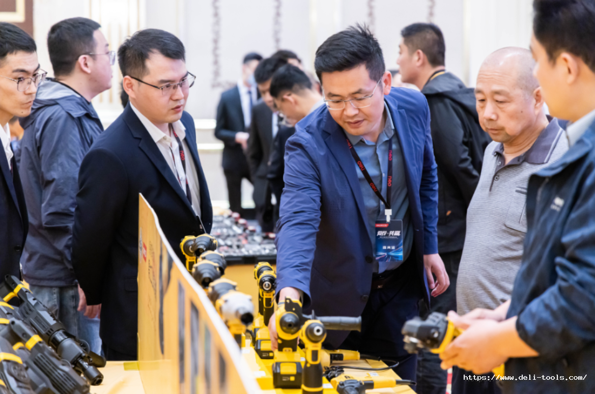 1683881807167372bR3K.png 6.png